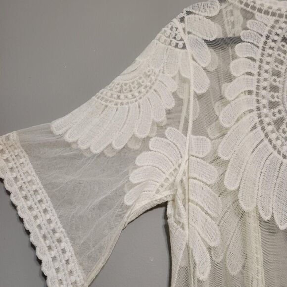 Adiva Women's Med White lace crochet long kimono sheer boho fairy angel festival - Picture 5 of 6